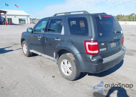 2009 Ford Escape Xlt z USA, uszkodzony, nr VIN 1FMCU03GX9KA85775
